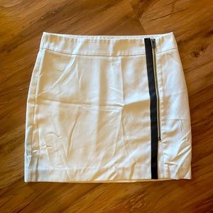 Banana Republic Women's B/W Skirt
